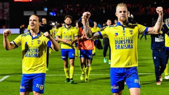 的表现尤为 的表现尤为